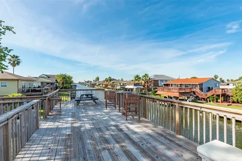 442 Pompano Street Bayou Vista TX 77563