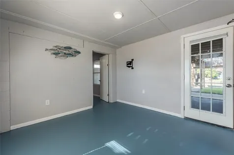 442 Pompano Street Bayou Vista TX 77563