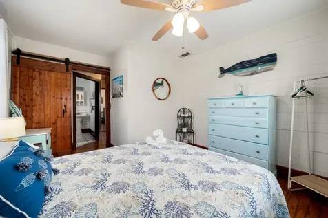 916 11th Street Galveston TX 77550