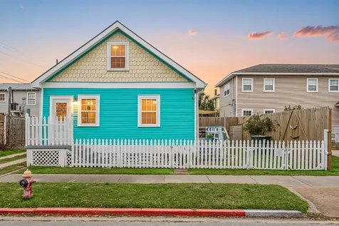916 11th Street Galveston TX 77550