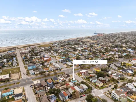 916 11th Street Galveston TX 77550