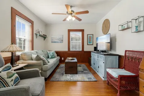 916 11th Street Galveston TX 77550