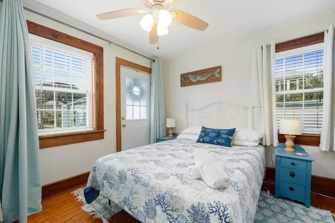 916 11th Street Galveston TX 77550