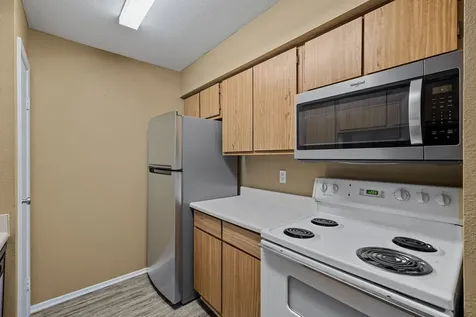 18515 Egret Bay Boulevard 1208 Webster TX 77058