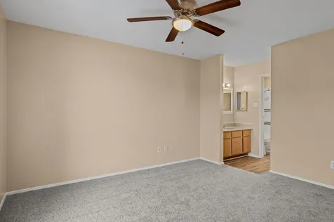 18515 Egret Bay Boulevard 1208 Webster TX 77058