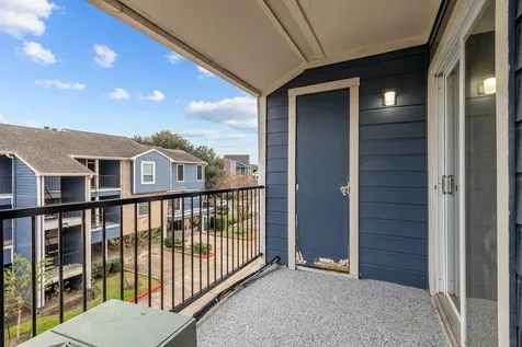 18515 Egret Bay Boulevard 1208 Webster TX 77058