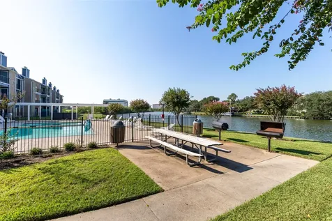 18515 Egret Bay Boulevard 1208 Webster TX 77058