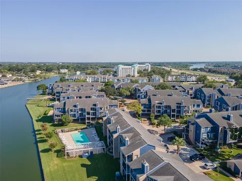 18515 Egret Bay Boulevard 1208 Webster TX 77058