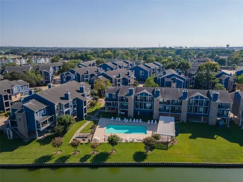18515 Egret Bay Boulevard 1208 Webster TX 77058