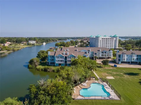 18515 Egret Bay Boulevard 1208 Webster TX 77058