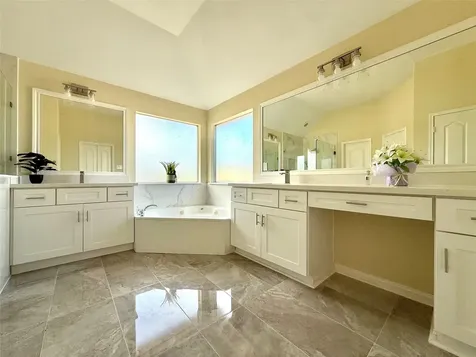 16642 Village View Trail Sugar Land TX 77498
