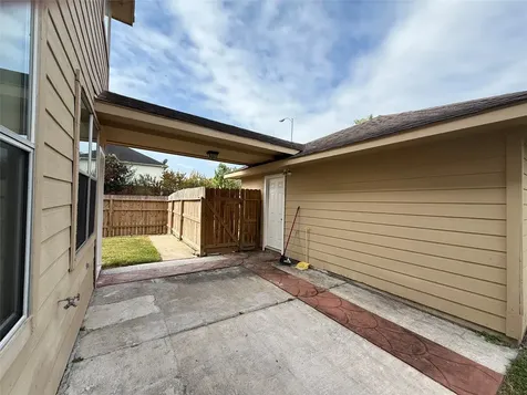 16642 Village View Trail Sugar Land TX 77498