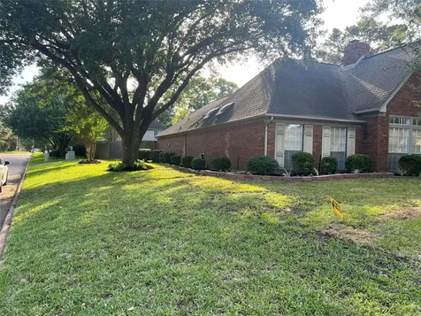 3203 Woodland View Drive Houston TX 77345