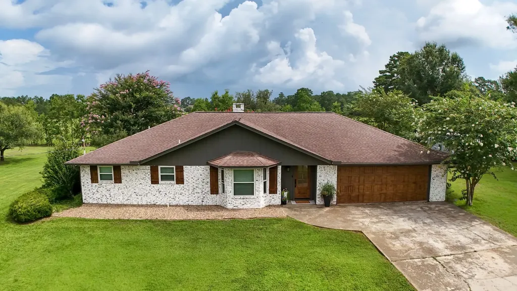 987 Fm 2938 Road Buna TX 77612