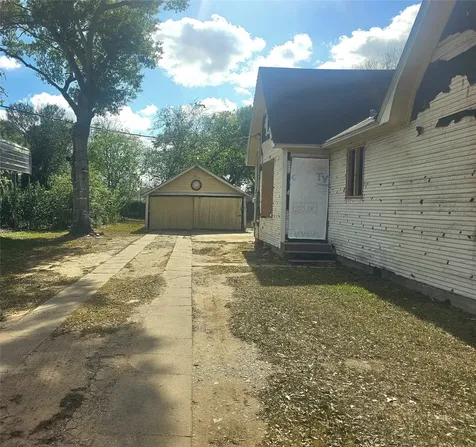 507 Merchant Street El Campo TX 77437