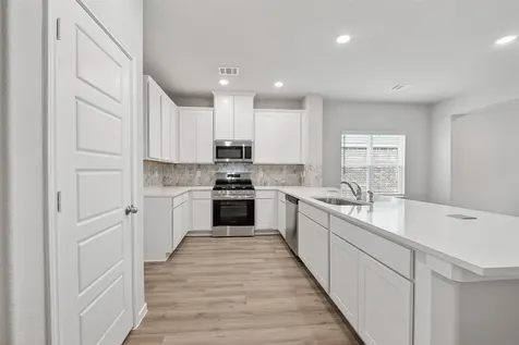 2123 Spring Hollow Drive Baytown TX 77521