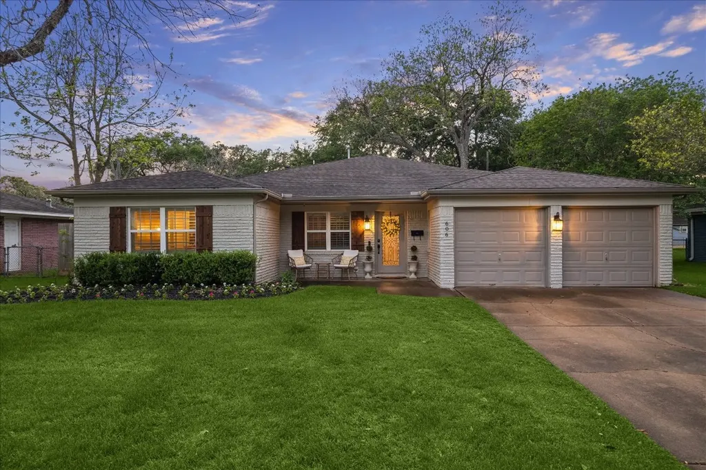 606 Kyle Street Sugar Land TX 77478