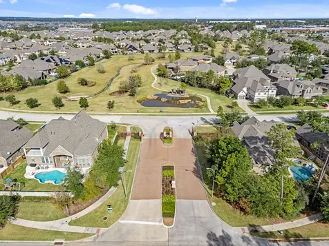 18935 Wild Thornberry Drive Tomball TX 77377