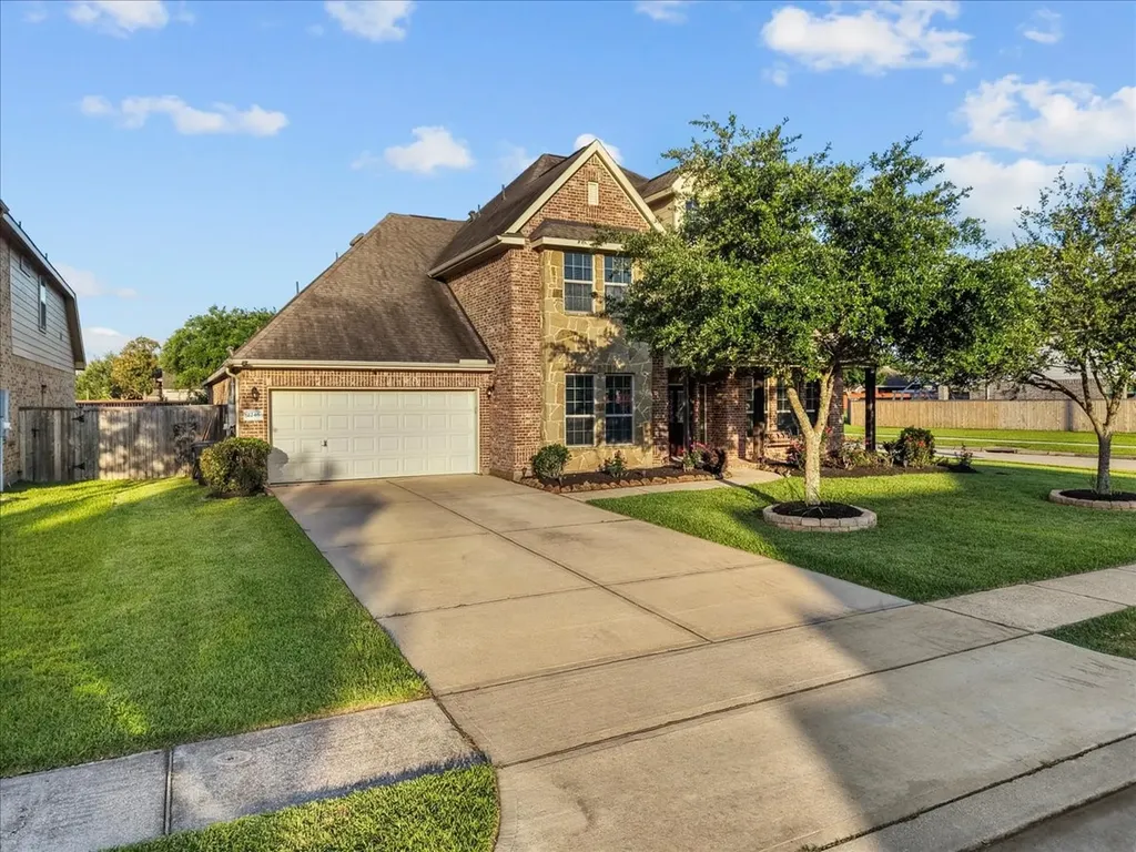 2246 Oakleaf Trail Lane League City TX 77573