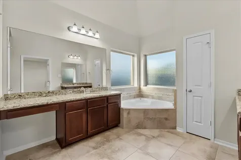 2246 Oakleaf Trail Lane League City TX 77573