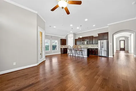 14 S Sawbridge Circle The Woodlands TX 77389