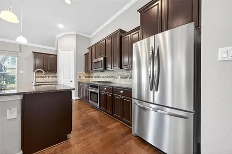 14 S Sawbridge Circle The Woodlands TX 77389