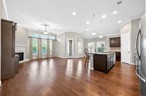 14 S Sawbridge Circle The Woodlands TX 77389