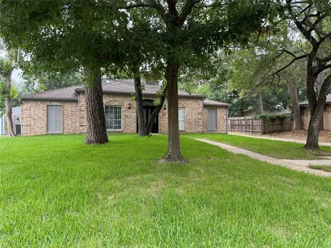 1847 Spruce Knob Drive Houston TX 77339
