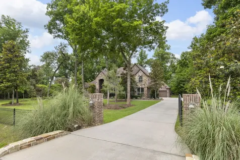 27015 Hidden Grove Landing Drive Spring TX 77386