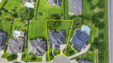 32210 Waterford Crest Lane Fulshear TX 77441