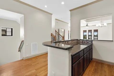 1218 Sandman Street Houston TX 77007