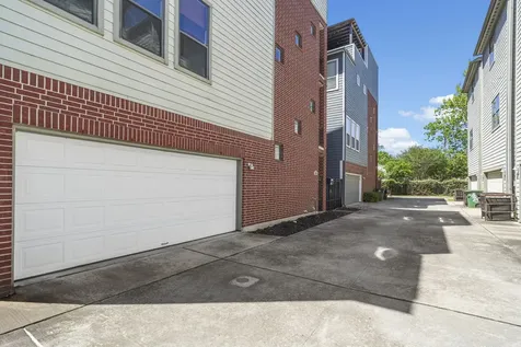 1218 Sandman Street Houston TX 77007