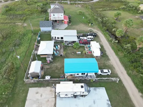1035 Yeager Street Gilchrist TX 77617