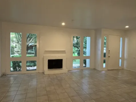 2100 Tanglewilde Street 489 Houston TX 77063