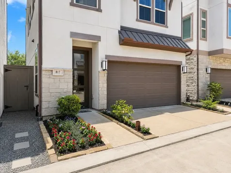817 Kamano Avenue Houston TX 77008