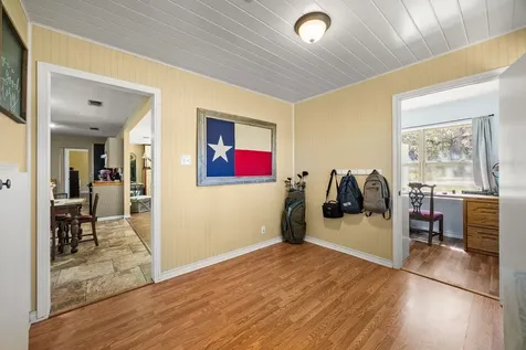 102 North Street Columbus TX 78934