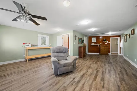 102 North Street Columbus TX 78934