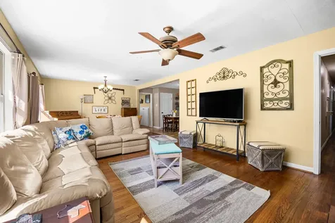 102 North Street Columbus TX 78934