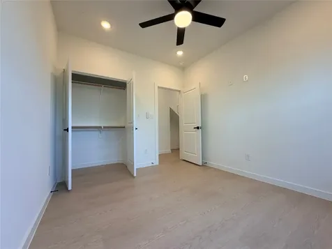 1031 North Lane B Houston TX 77088
