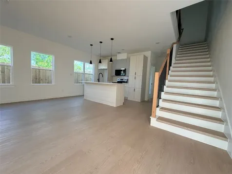1031 North Lane B Houston TX 77088
