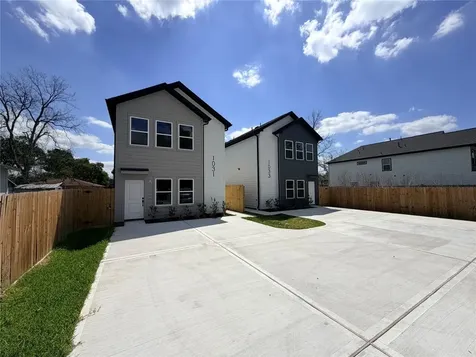 1031 North Lane B Houston TX 77088