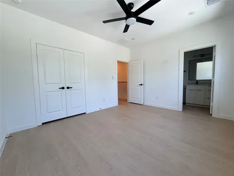 1031 North Lane B Houston TX 77088