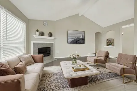 8123 Solara Bend Houston TX 77083