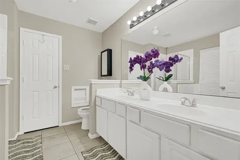 8123 Solara Bend Houston TX 77083
