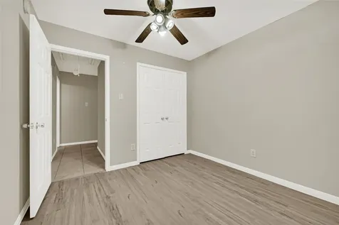 8123 Solara Bend Houston TX 77083