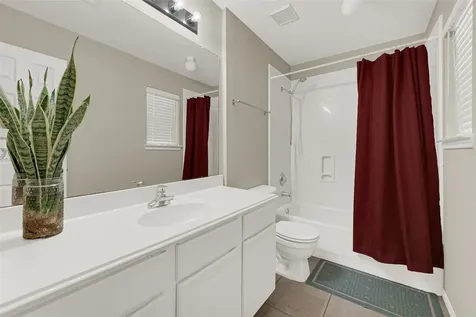 8123 Solara Bend Houston TX 77083