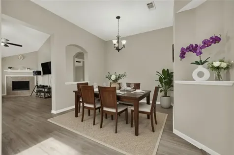 8123 Solara Bend Houston TX 77083