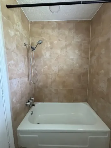 16610 Forest Bend Avenue Friendswood TX 77546