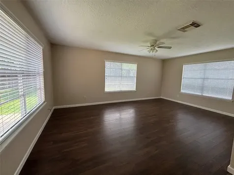 16610 Forest Bend Avenue Friendswood TX 77546