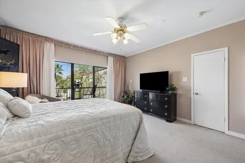 351 Lakeside Lane 201 Nassau Bay TX 77058